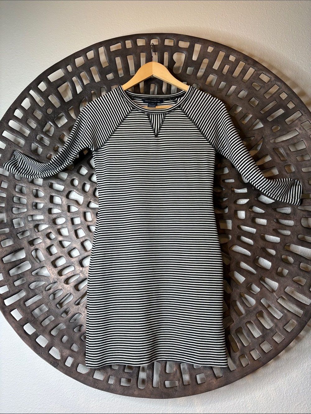 🖤 French Connection Black White Striped Stretch Dress Women’s Size 4 Mini 🖤